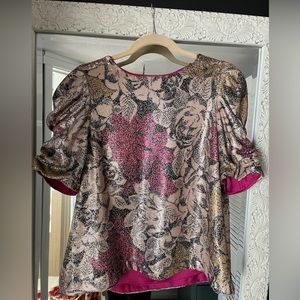 Anthropologie dress shirt. Beautiful detail, like new!